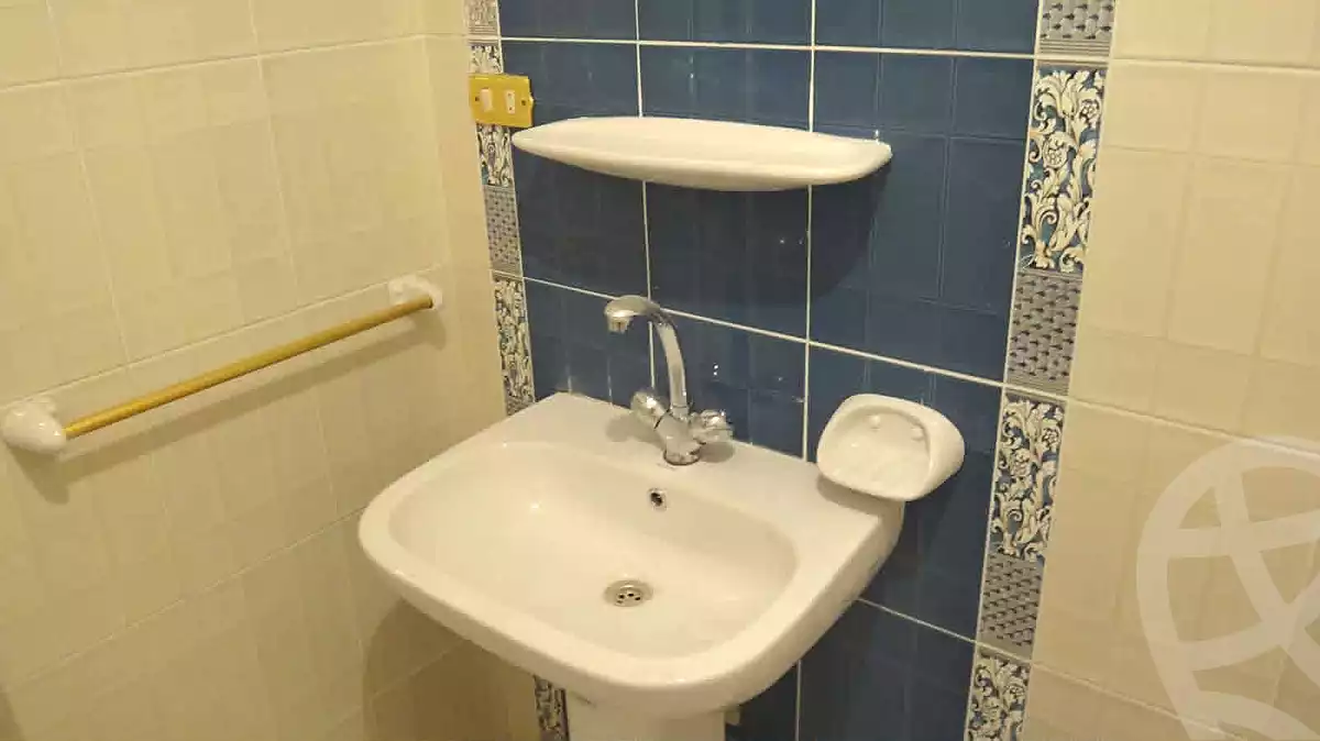 https://aqarmap.com.eg/ar/listing/7125641-for-sale-alexandria-al-agamy-lbytsh
