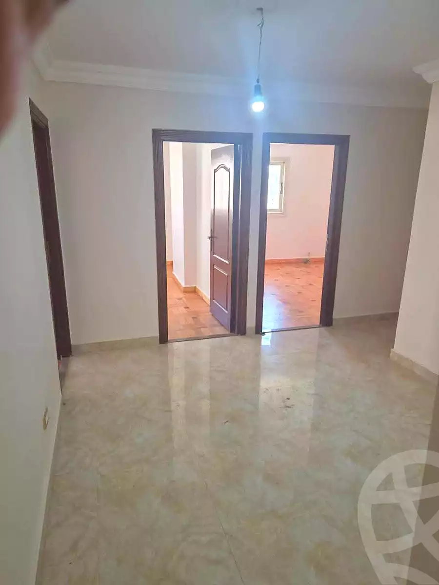 https://aqarmap.com.eg/ar/listing/7125925-for-rent-alexandria-ganaklis