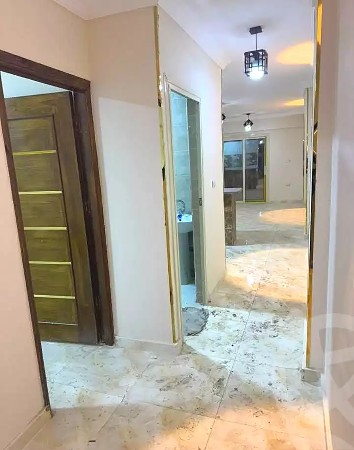 https://aqarmap.com.eg/ar/listing/7126043-for-sale-alexandria-al-agamy-el-hanouvel