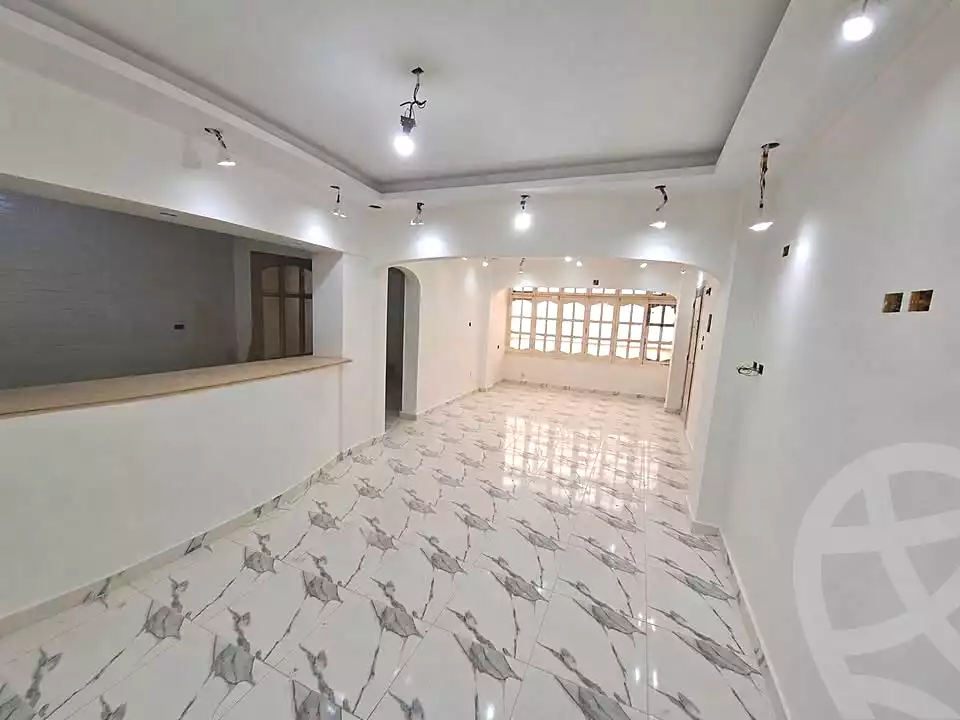 https://aqarmap.com.eg/en/listing/7126221-for-sale-cairo-15th-of-may-mjwr-31