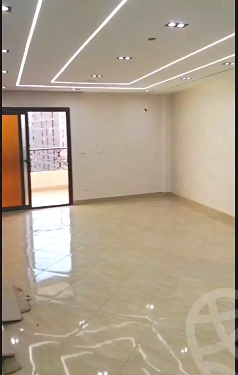 https://aqarmap.com.eg/ar/listing/7126454-for-sale-cairo-ain-shams-ain-shams-el-sharkia