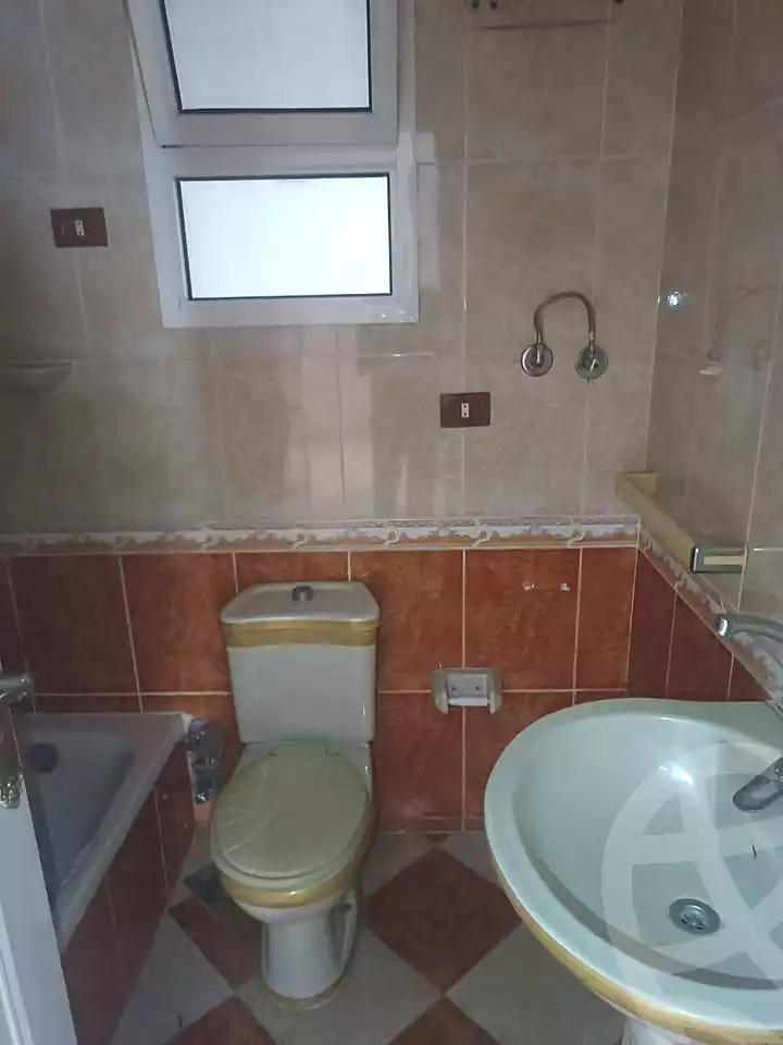 https://aqarmap.com.eg/ar/listing/7126473-for-rent-alexandria-ganaklis-shr-bw-qyr-tryq-lhry