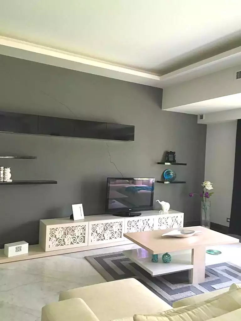 https://aqarmap.com.eg/en/listing/7126750-for-sale-cairo-el-sheikh-zayed-city-compounds-zayed-dunes