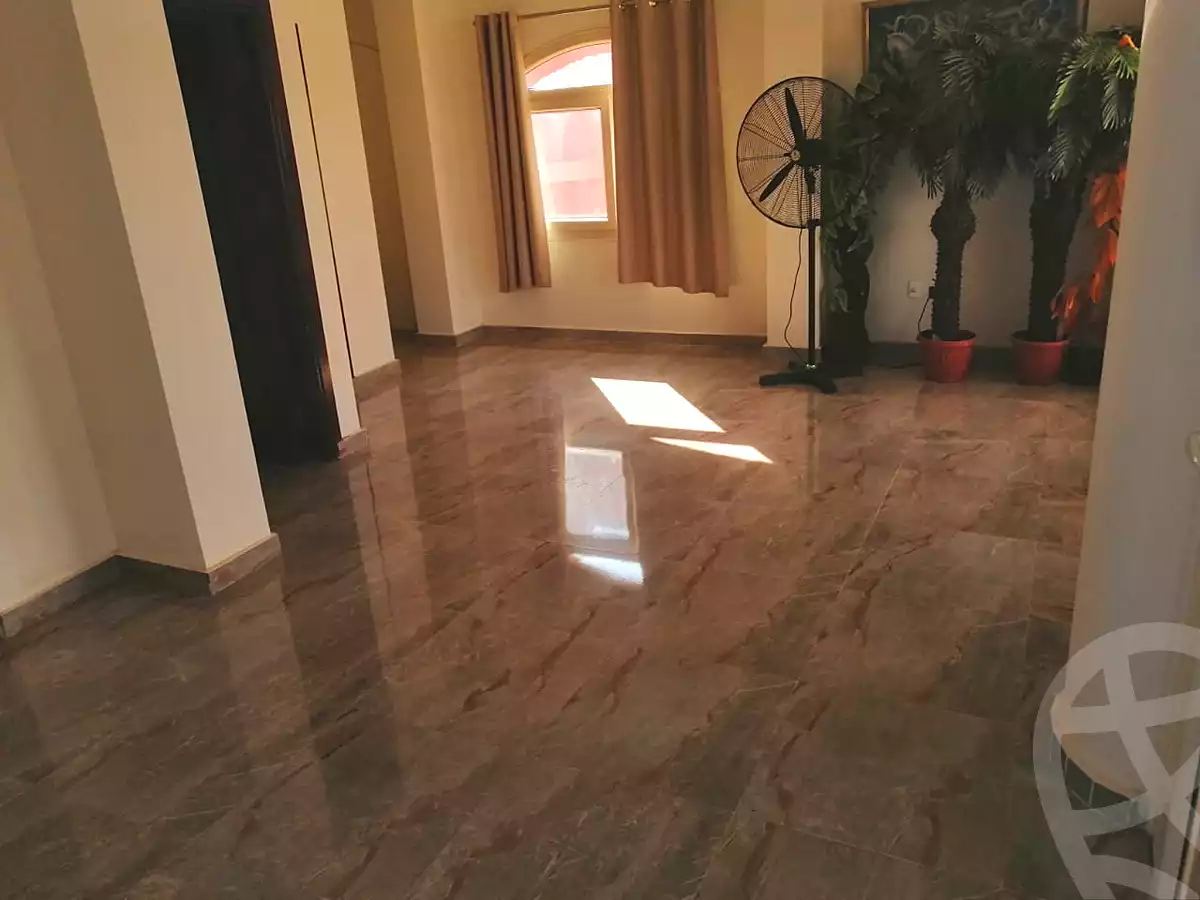 https://aqarmap.com.eg/en/listing/7126823-for-sale-cairo-el-sheikh-zayed-city-compounds-el-yasmeen-compound