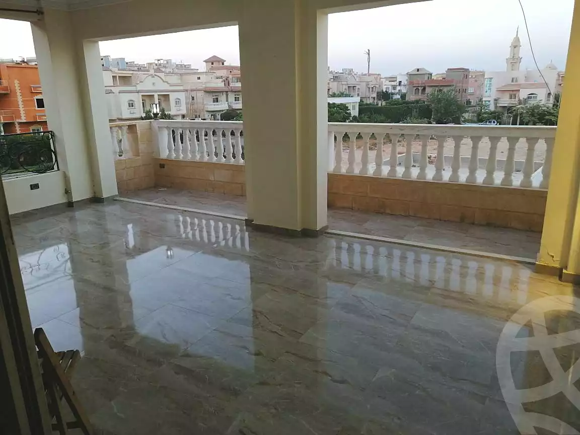 https://aqarmap.com.eg/en/listing/7126823-for-sale-cairo-el-sheikh-zayed-city-compounds-el-yasmeen-compound