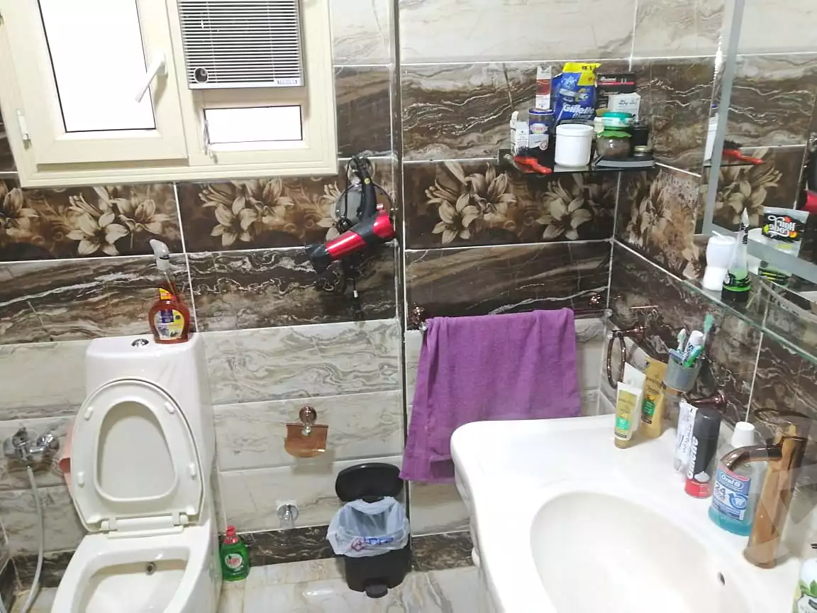https://aqarmap.com.eg/en/listing/7126823-for-sale-cairo-el-sheikh-zayed-city-compounds-el-yasmeen-compound