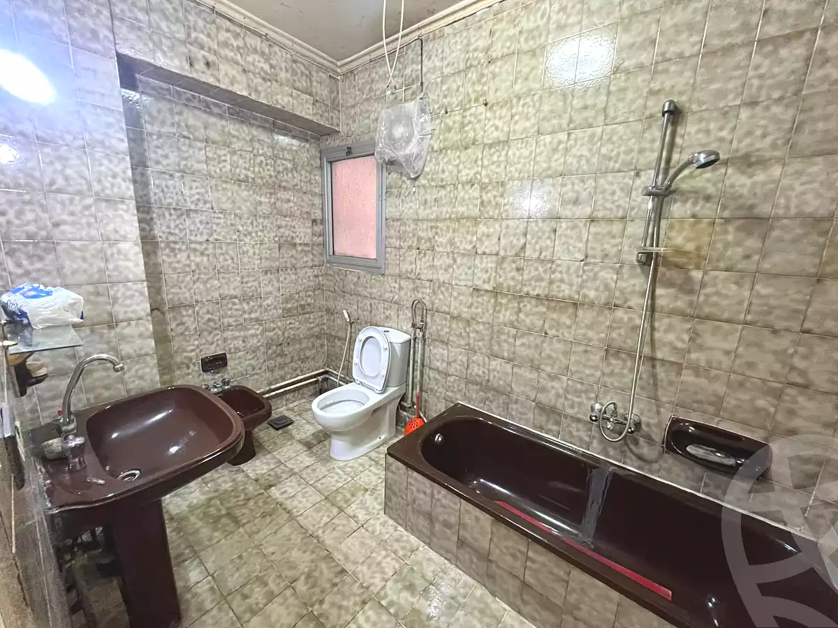 https://aqarmap.com.eg/ar/listing/7126902-for-sale-cairo-dokki-mohey-el-din-abo-el-ezz