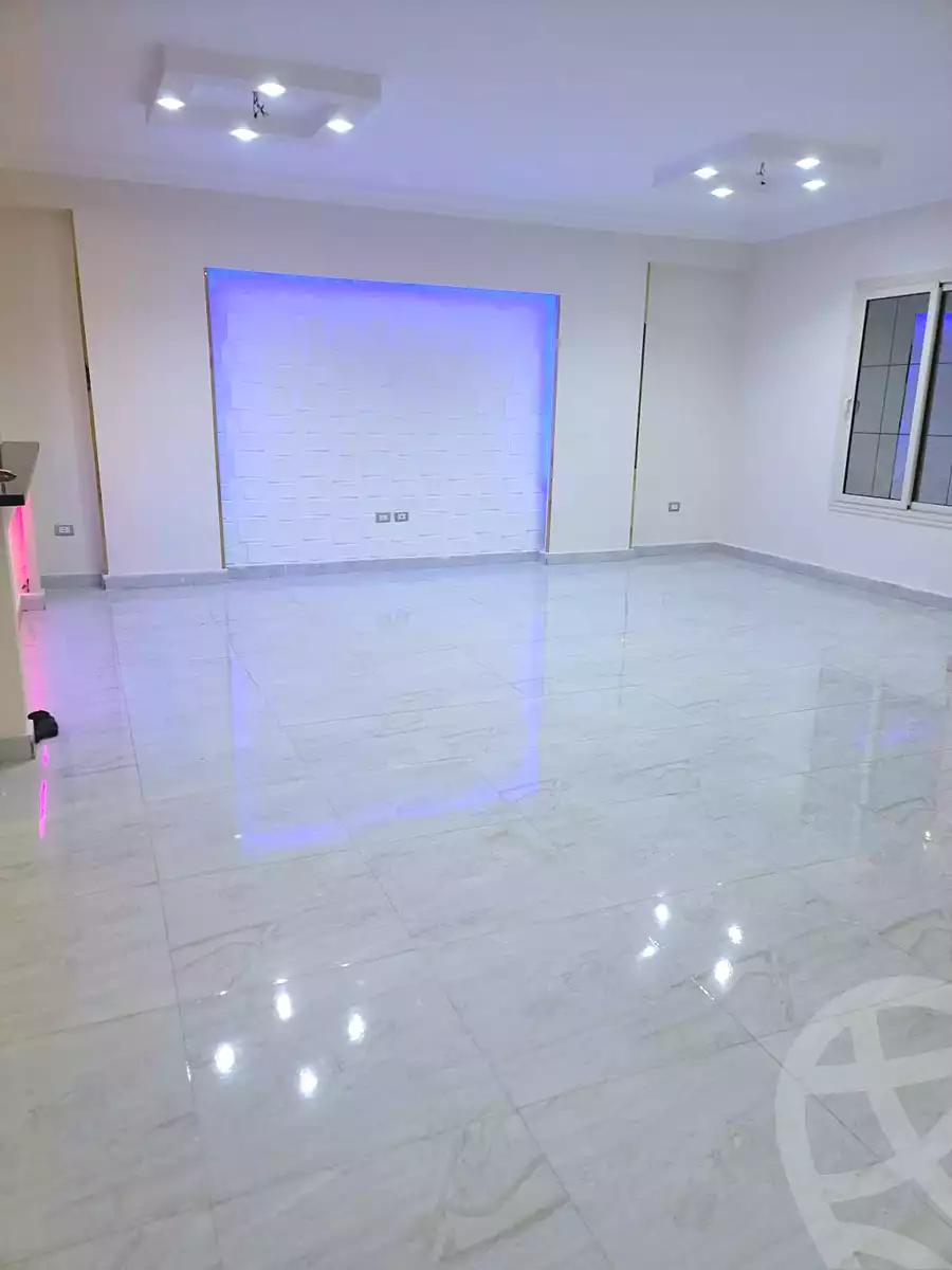 https://aqarmap.com.eg/ar/listing/7127015-for-sale-cairo-new-cairo-el-ahyaa-first-neighborhood-street-1