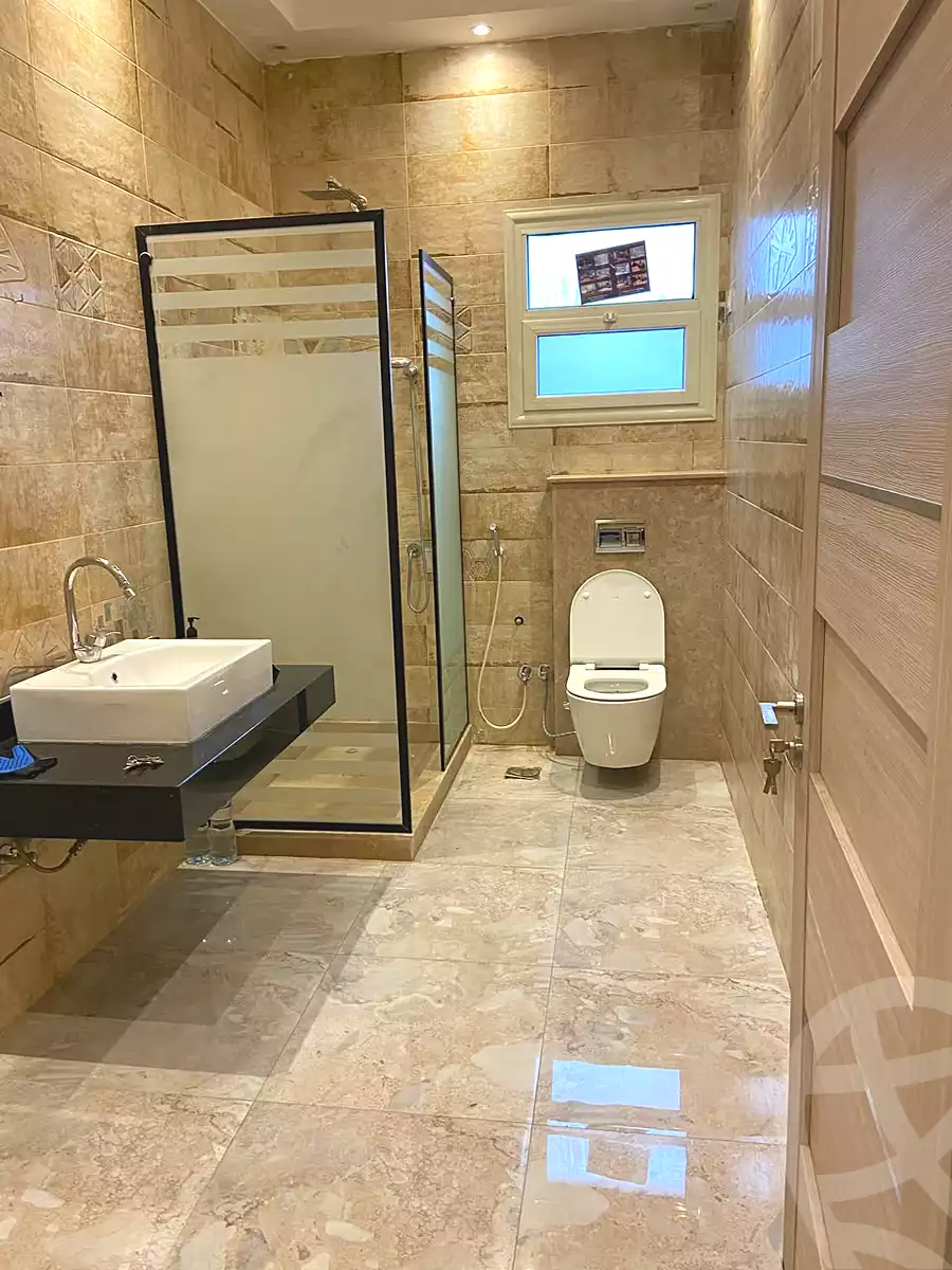 https://aqarmap.com.eg/en/listing/7127326-for-sale-cairo-new-cairo-compounds-kmbwnd-lnkhyl