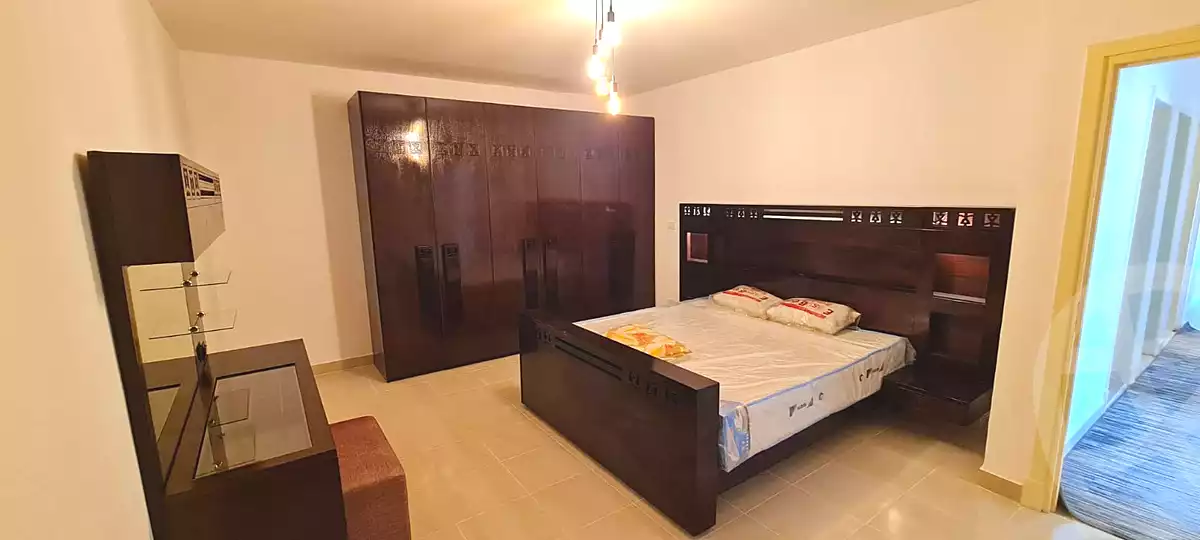 https://aqarmap.com.eg/ar/listing/7127343-for-rent-cairo-new-cairo-lrhb-city-mtdd-lrhb-phase-8