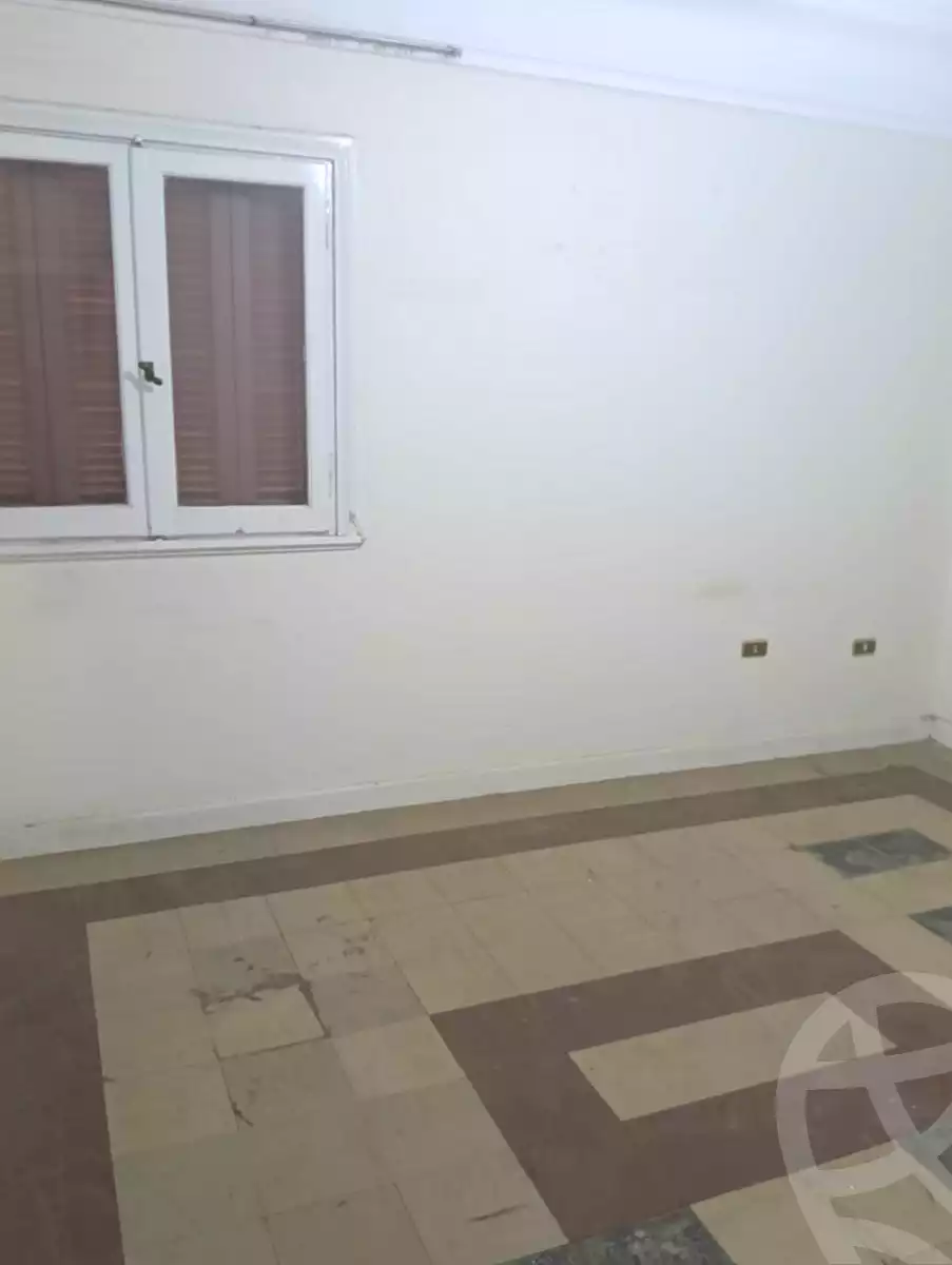 https://aqarmap.com.eg/en/listing/7127428-for-sale-alexandria-ganaklis-shr-mrtdy-bsh