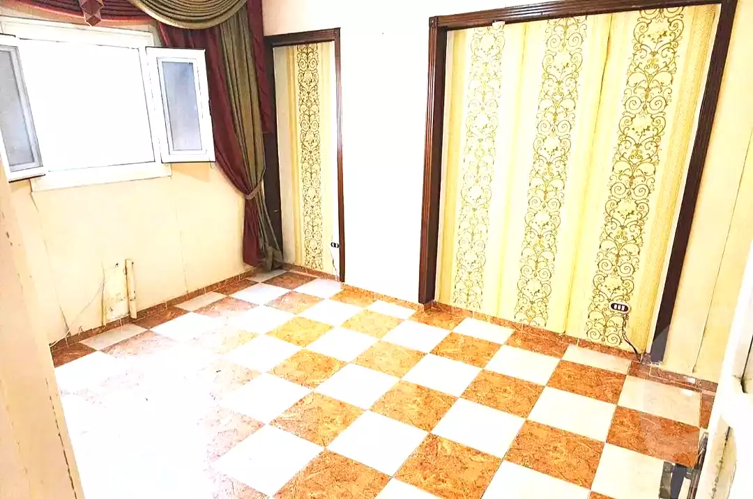 https://aqarmap.com.eg/ar/listing/7128268-for-rent-alexandria-miami-amin-khirat-al-ghandour-st
