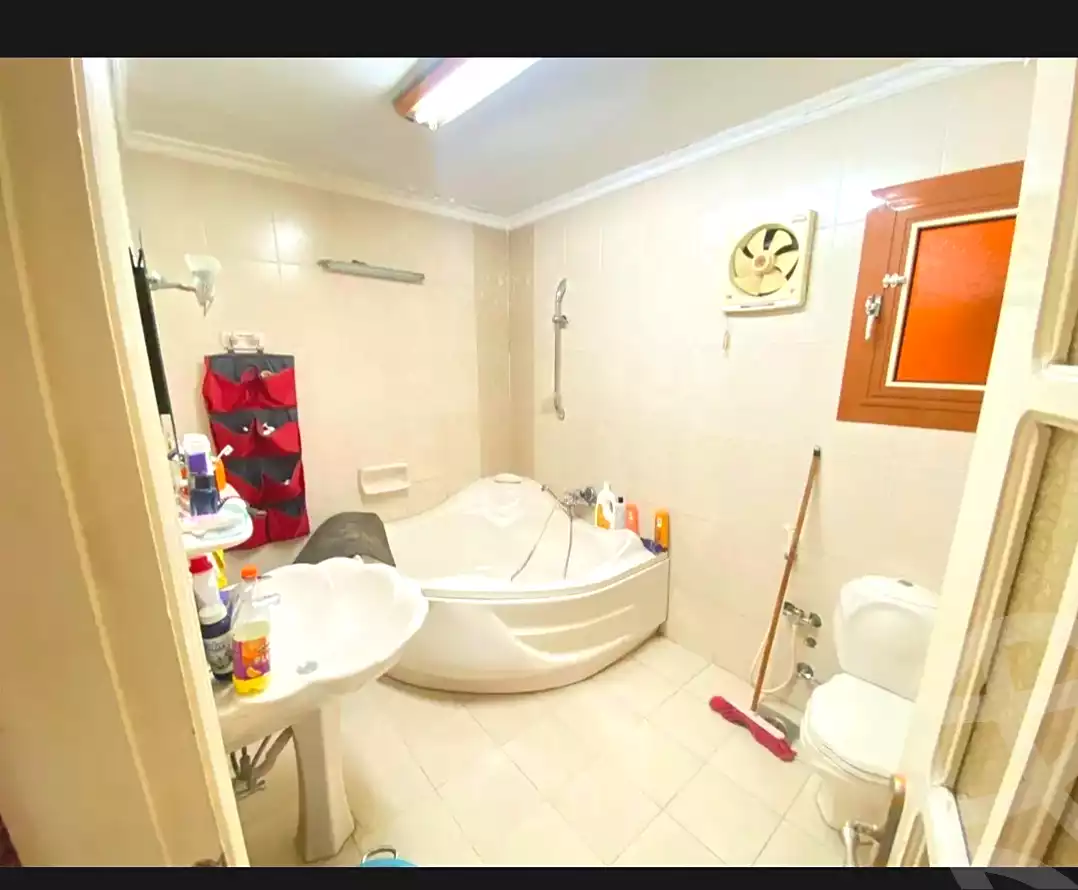 https://aqarmap.com.eg/ar/listing/7128379-for-rent-alexandria-lsywf-el-seyouf-bahri