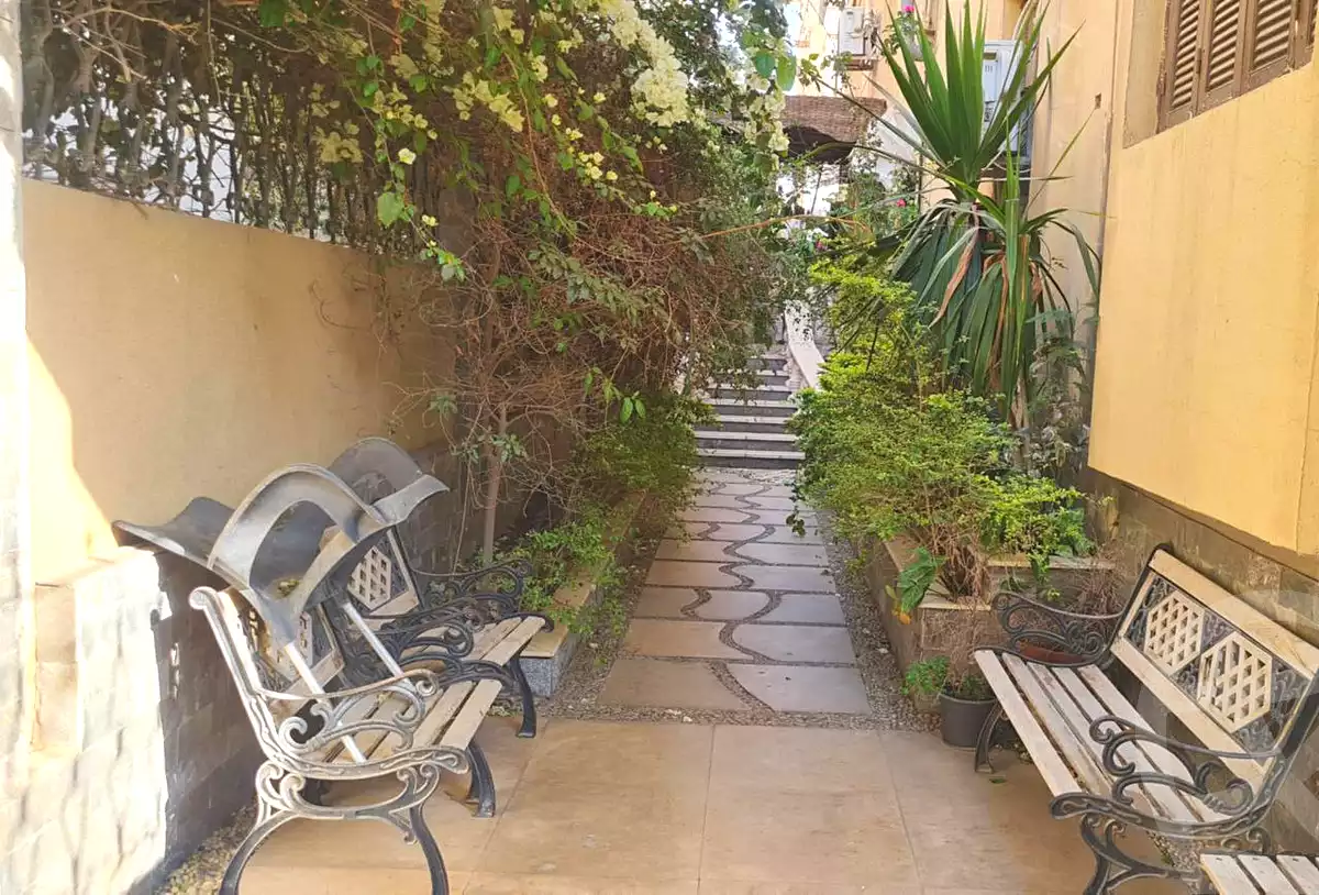 https://aqarmap.com.eg/ar/listing/7128403-for-sale-cairo-new-cairo-el-ahyaa-first-neighborhood-street-3
