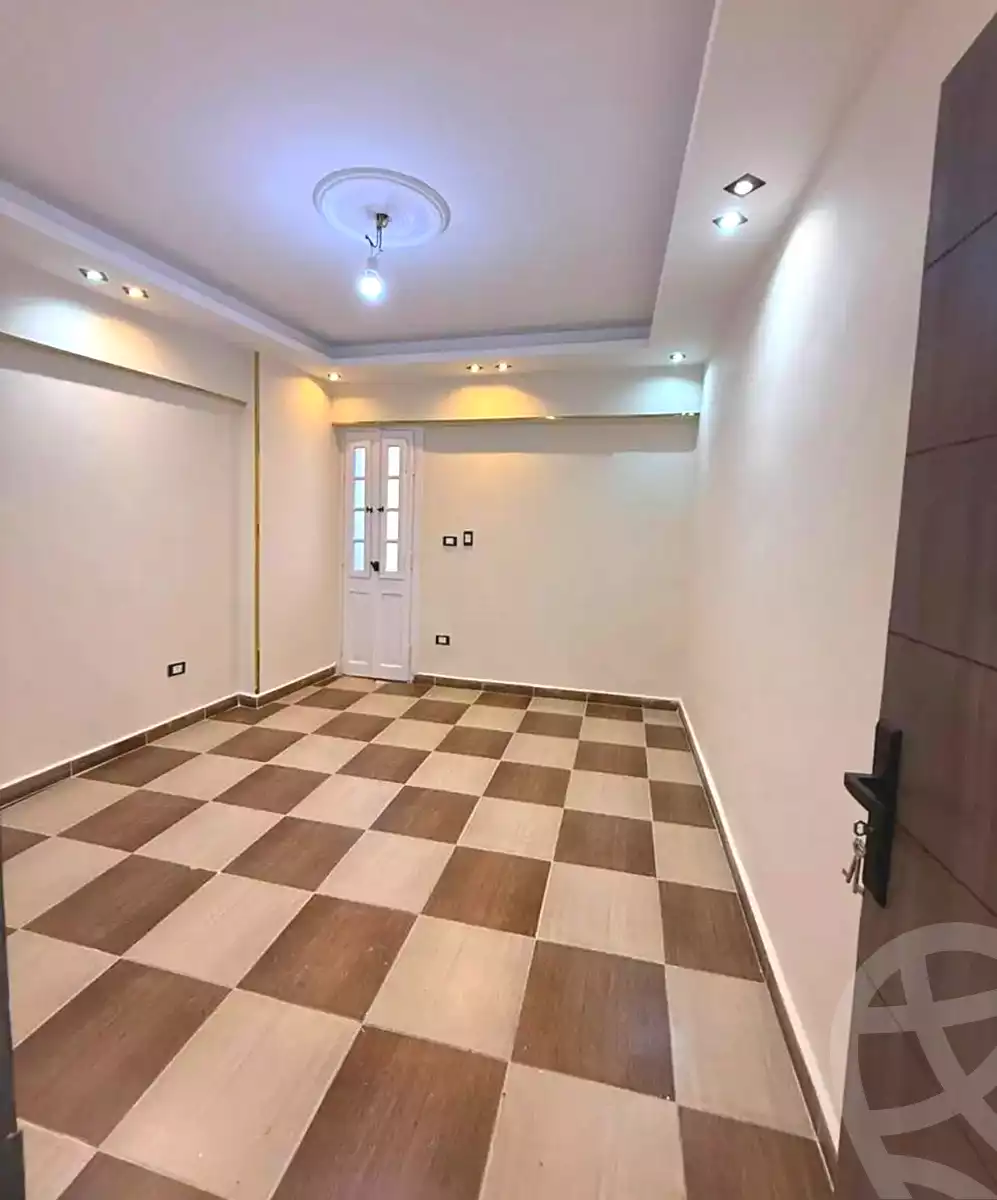 https://aqarmap.com.eg/en/listing/7128448-for-sale-alexandria-el-asafra-ahmed-tiesser-st