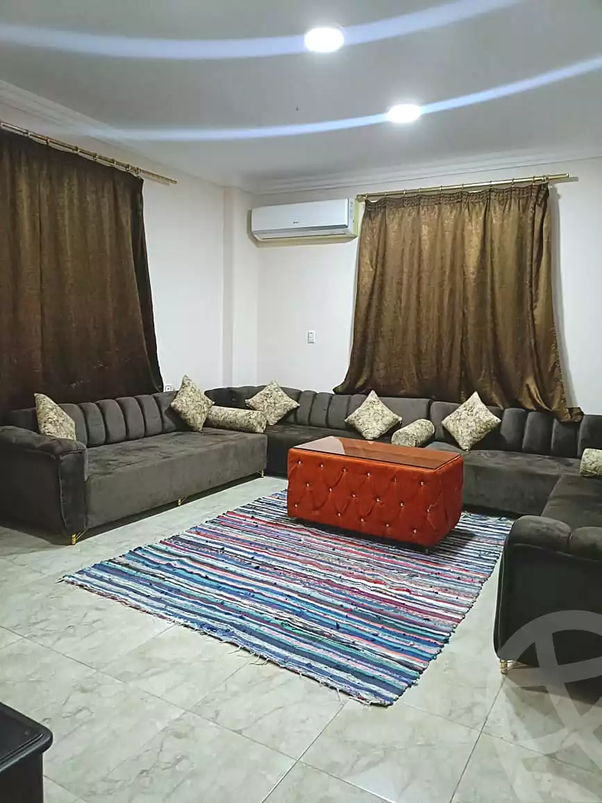 https://aqarmap.com.eg/ar/listing/7129313-for-rent-cairo-el-sheikh-zayed-city-lshykh-zyd-ljdyd-el-reef-el-oroby