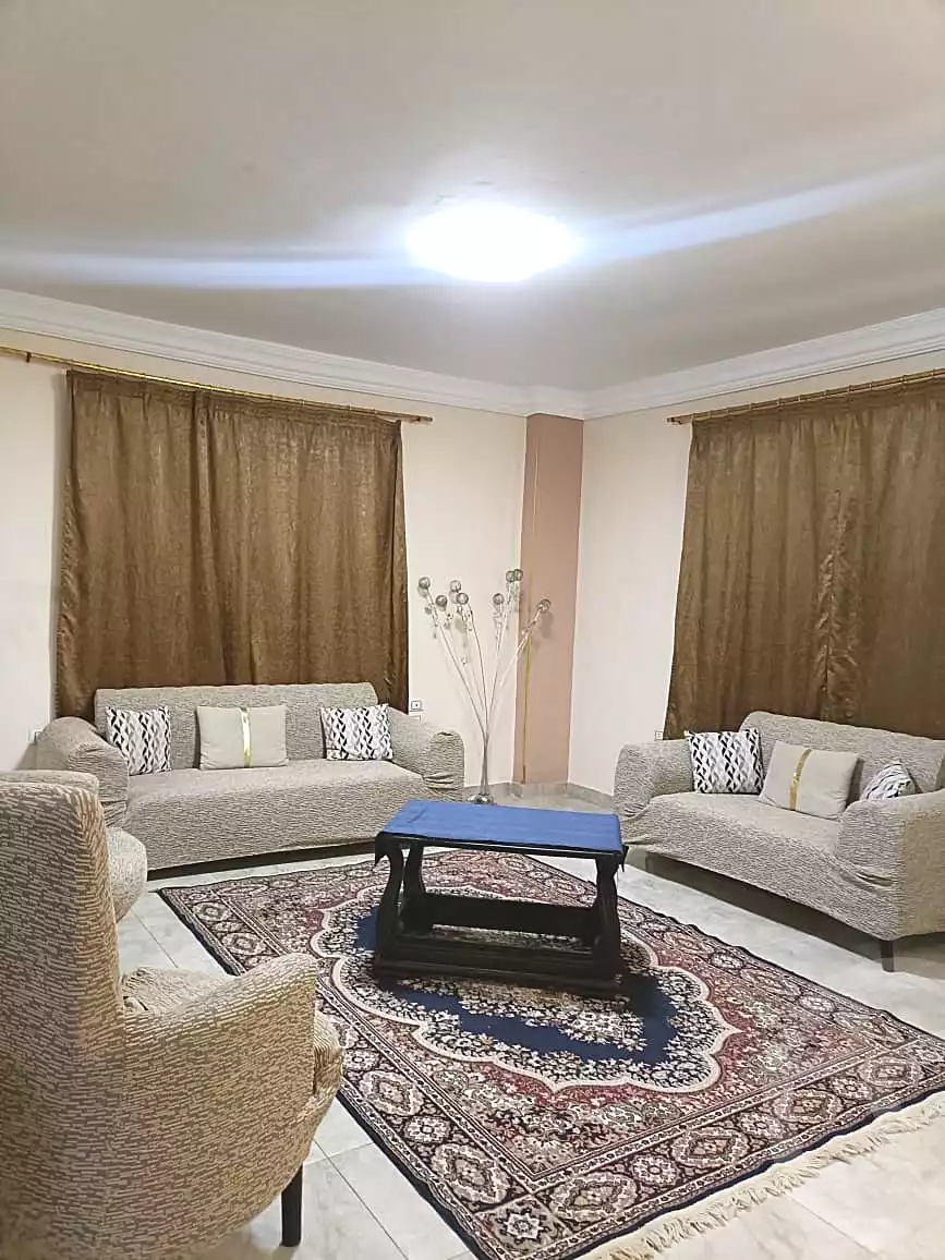 https://aqarmap.com.eg/ar/listing/7129313-for-rent-cairo-el-sheikh-zayed-city-lshykh-zyd-ljdyd-el-reef-el-oroby