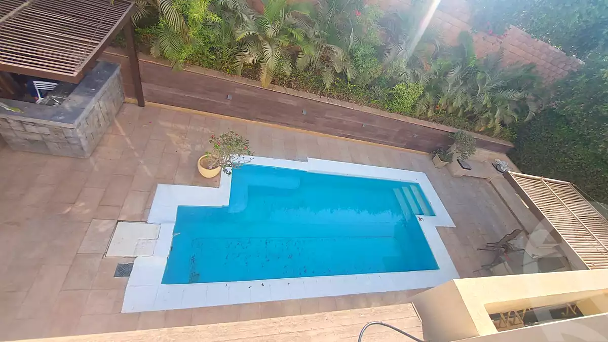 فيلا بـ٦ غرف نوم في بيفرلي هيلز، صورة ٣ من ٧