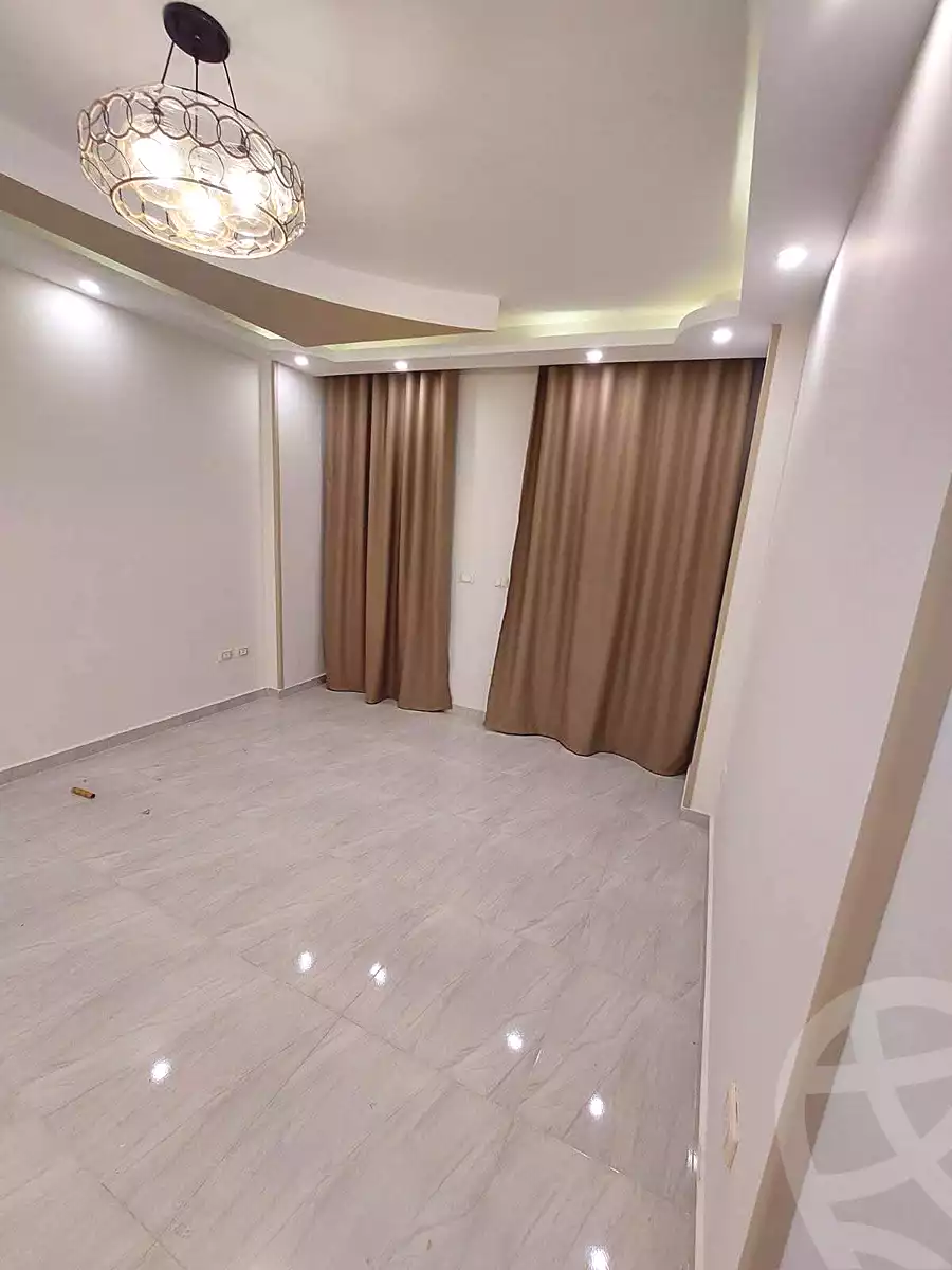 https://aqarmap.com.eg/en/listing/7129557-for-sale-cairo-helwan-helwan-el-sharkeya-saleh-sobhy-st