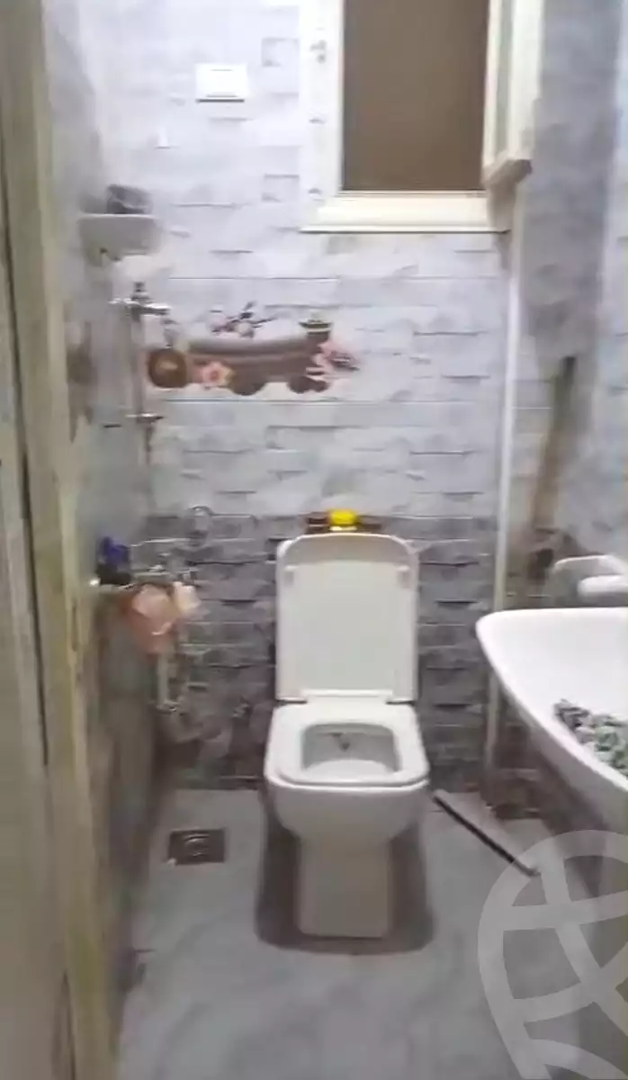 https://aqarmap.com.eg/en/listing/7129828-for-sale-cairo-ain-shams-el-naam