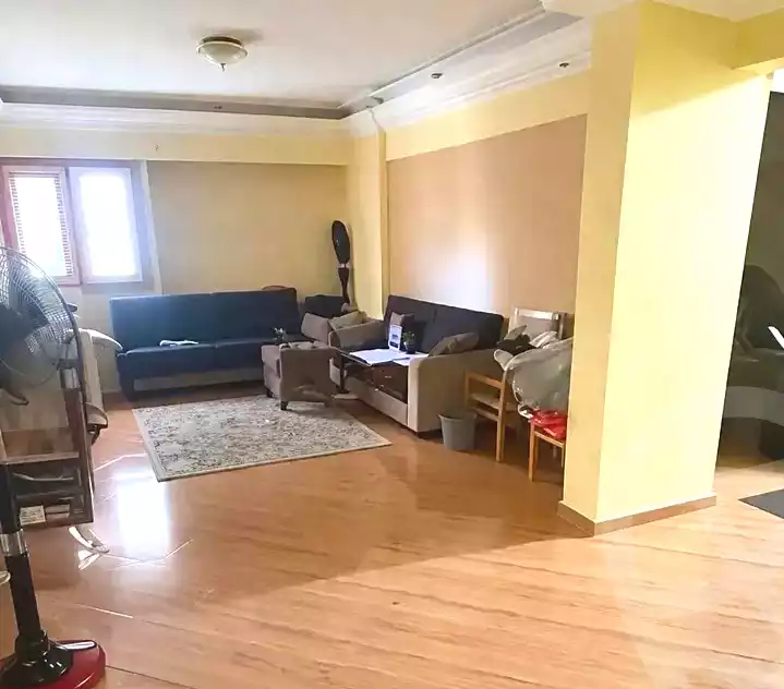 https://aqarmap.com.eg/en/listing/7129916-for-rent-alexandria-el-montazah-el-malek-st