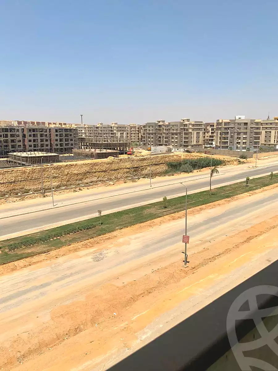 https://aqarmap.com.eg/ar/listing/7129966-for-sale-cairo-new-cairo-compounds-dh-ykwn-2-ryzydns-styl-hwm
