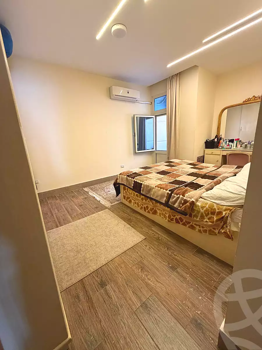 https://aqarmap.com.eg/ar/listing/7130074-for-sale-cairo-new-cairo-el-narges-el-narges-2-pilot-halawany-st