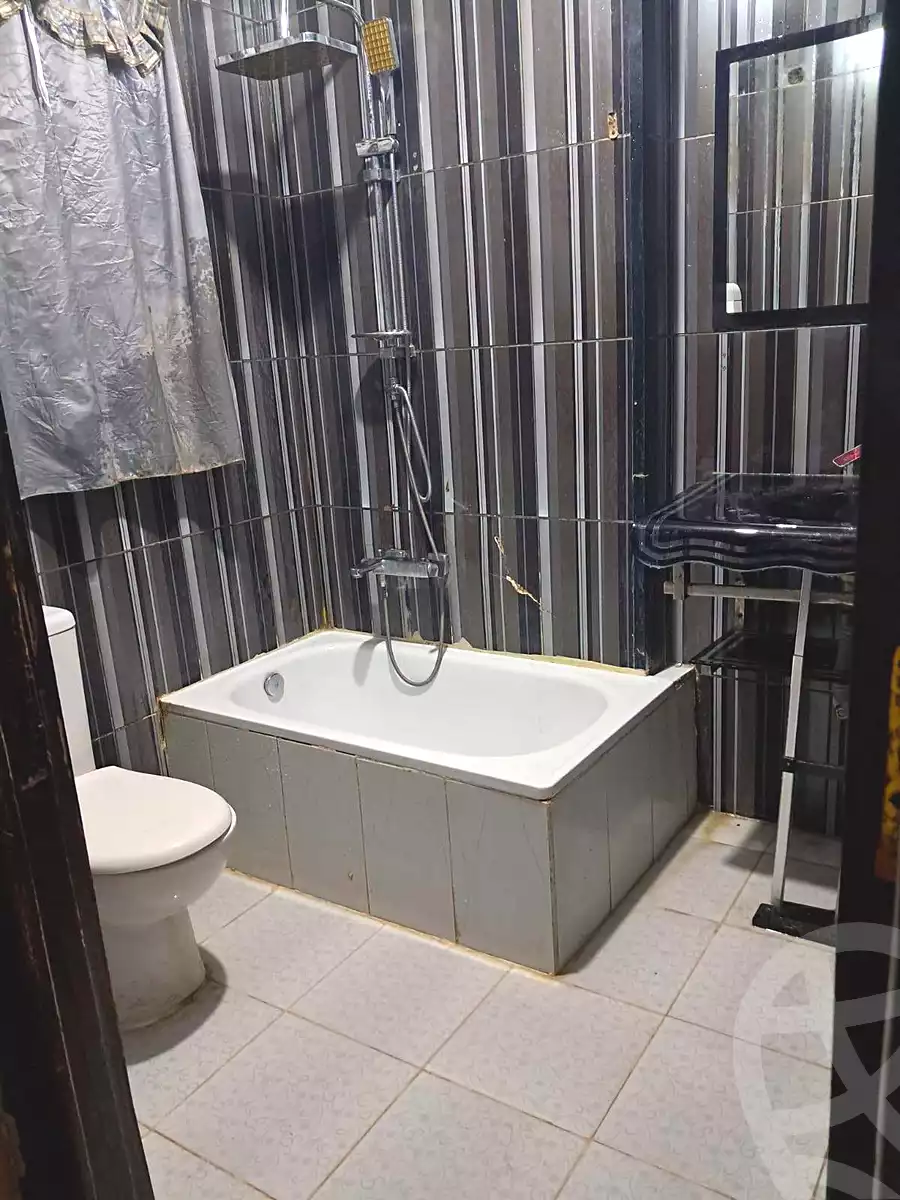 https://aqarmap.com.eg/ar/listing/7130102-for-sale-cairo-helwan-mnshy-yn-hlwn-rael-st