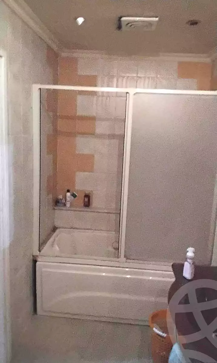 https://aqarmap.com.eg/ar/listing/7130164-for-sale-cairo-new-cairo-first-settlement-neighbourhood-4-hossam-gawesh-st