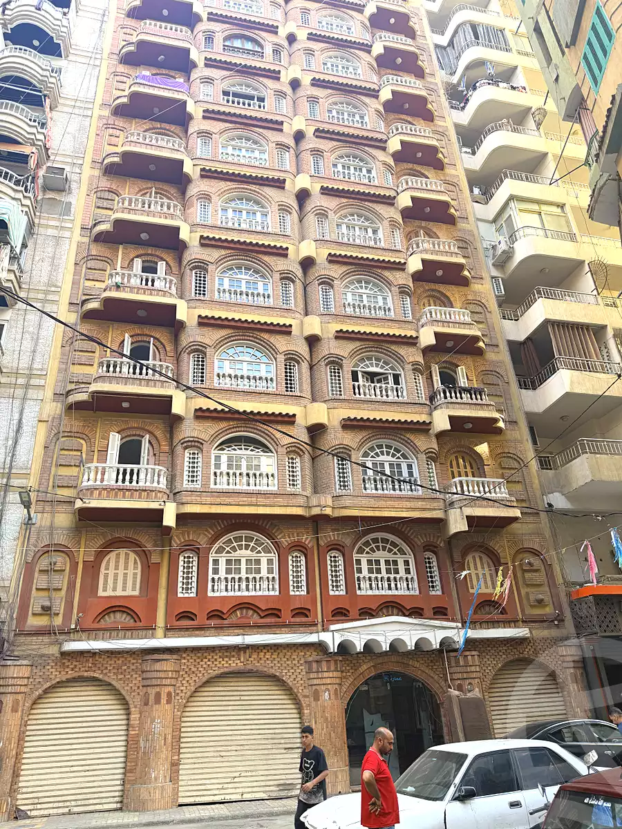 https://aqarmap.com.eg/ar/listing/7130211-for-sale-alexandria-sydy-bshr-sydy-bshr-bhry-shr-mhmwd-l-yswy