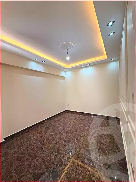 https://aqarmap.com.eg/ar/listing/7131050-for-sale-alexandria-sydy-bshr-sydy-bshr-bhry-shr-khld-bn-lwlyd