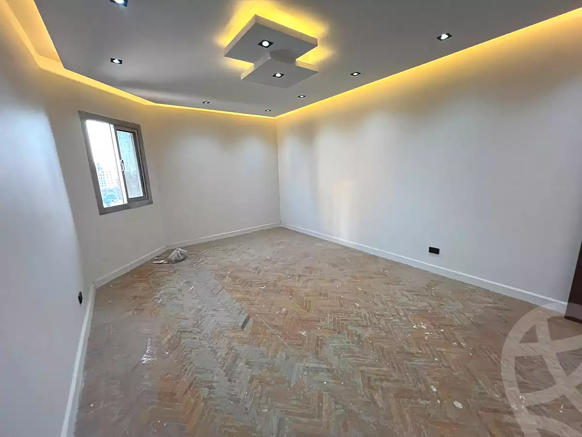 https://aqarmap.com.eg/ar/listing/7131199-for-sale-cairo-el-mohandesen-shareaa-ahmed-orabi