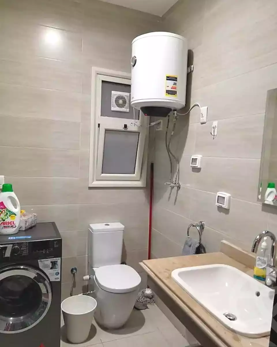 https://aqarmap.com.eg/en/listing/7131406-for-rent-cairo-new-cairo-compounds-byrl-d-rw
