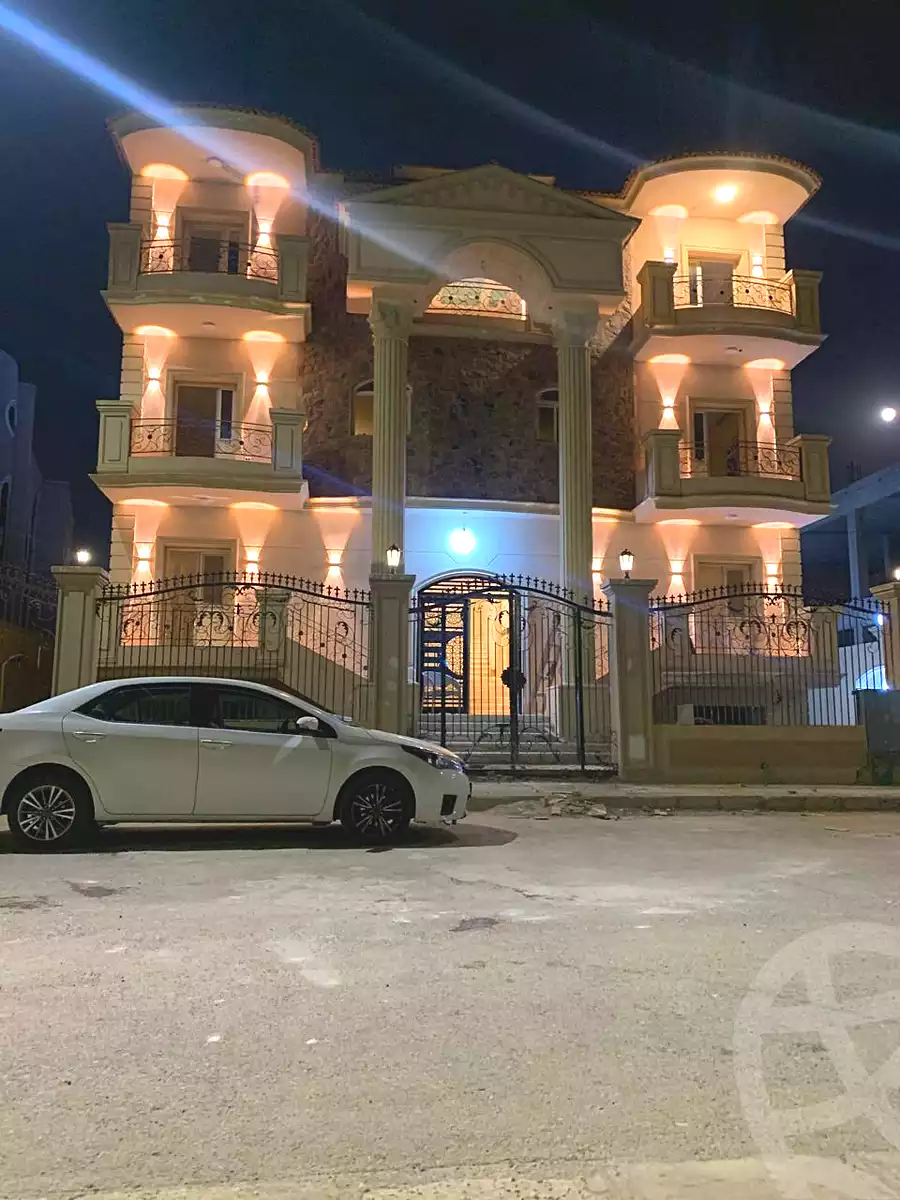 https://aqarmap.com.eg/ar/listing/7131499-for-rent-cairo-6th-of-october-compounds-blm-fyl