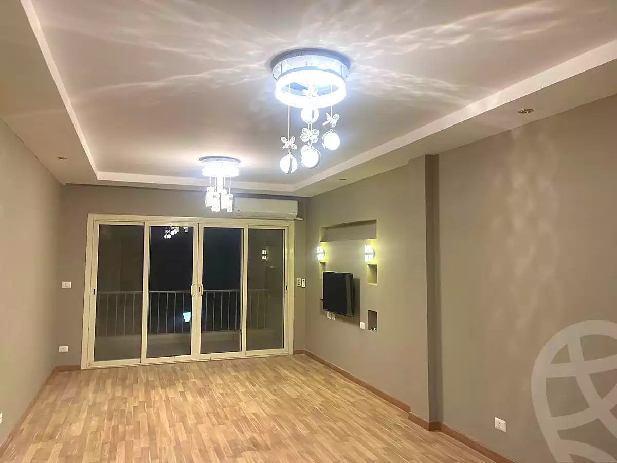 https://aqarmap.com.eg/ar/listing/7131723-for-rent-cairo-el-sheikh-zayed-city-compounds-dh-drys