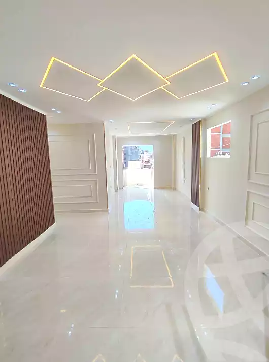 https://aqarmap.com.eg/ar/listing/7132752-for-sale-alexandria-miami-shr-jml-bd-lnsr