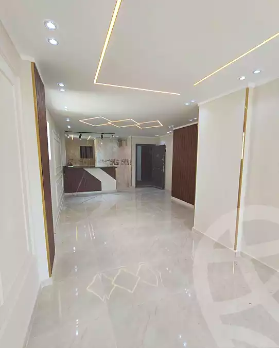 https://aqarmap.com.eg/ar/listing/7132752-for-sale-alexandria-miami-shr-jml-bd-lnsr