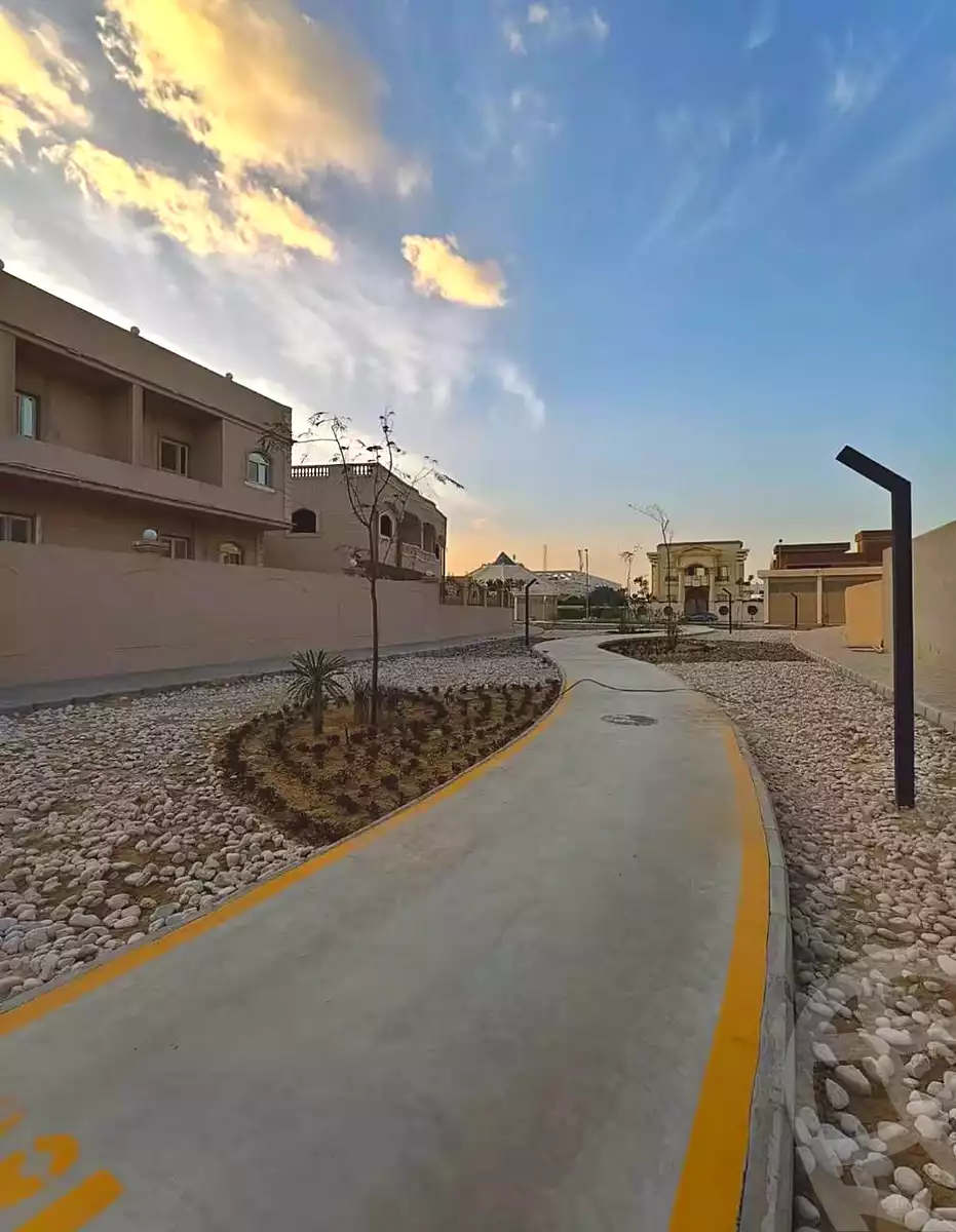 https://aqarmap.com.eg/ar/listing/7133735-for-rent-cairo-6th-of-october-compounds-blm-fyl
