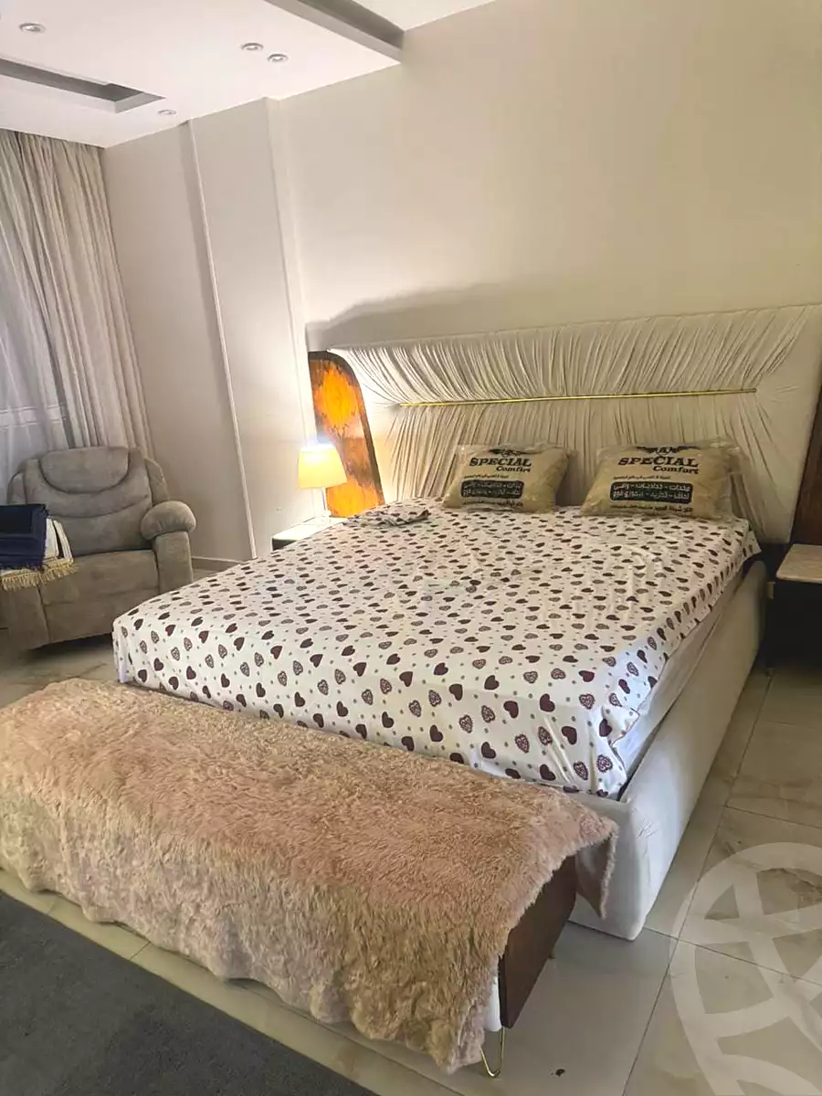 https://aqarmap.com.eg/ar/listing/7133758-for-rent-cairo-el-sheikh-zayed-city-lshykh-zyd-ljdyd-park-valley-diwan-compound-efid
