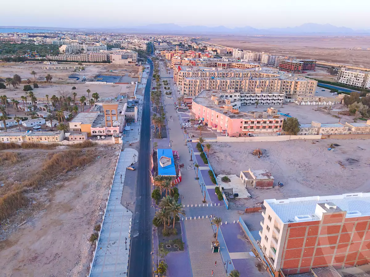 https://aqarmap.com.eg/en/listing/7133994-for-sale-red-sea-hurghada-resorts-grand-rock-resort-al-hares