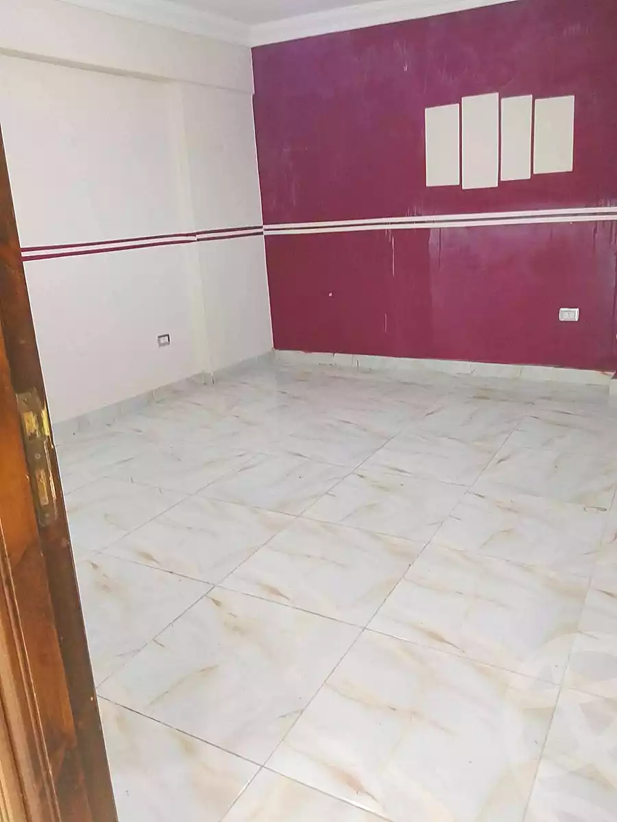 https://aqarmap.com.eg/en/listing/7134057-for-sale-alexandria-camp-cesar-el-gaish-rd