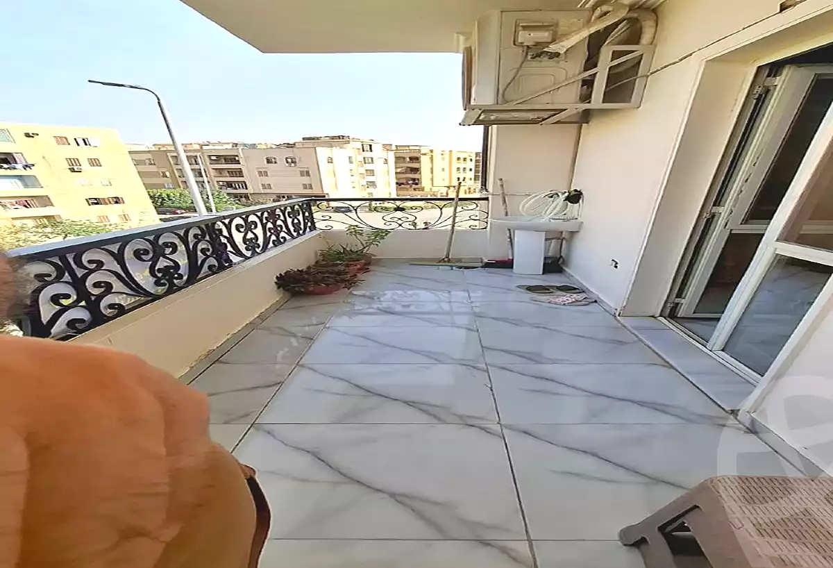 https://aqarmap.com.eg/en/listing/7134188-for-sale-cairo-new-cairo-first-settlement-mhwr-mstfy-kml