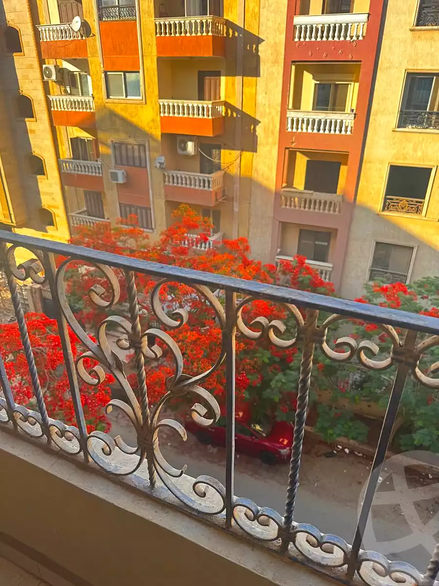 https://aqarmap.com.eg/ar/listing/7134339-for-rent-cairo-6th-of-october-el-ahyaa-neighborhood-4th-neighborhood-5