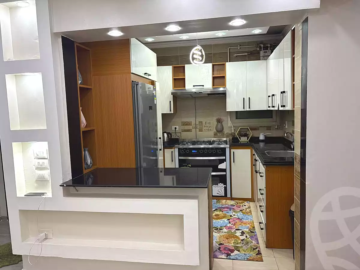 https://aqarmap.com.eg/en/listing/7134412-for-rent-cairo-6th-of-october-compounds-jn-ktwbr