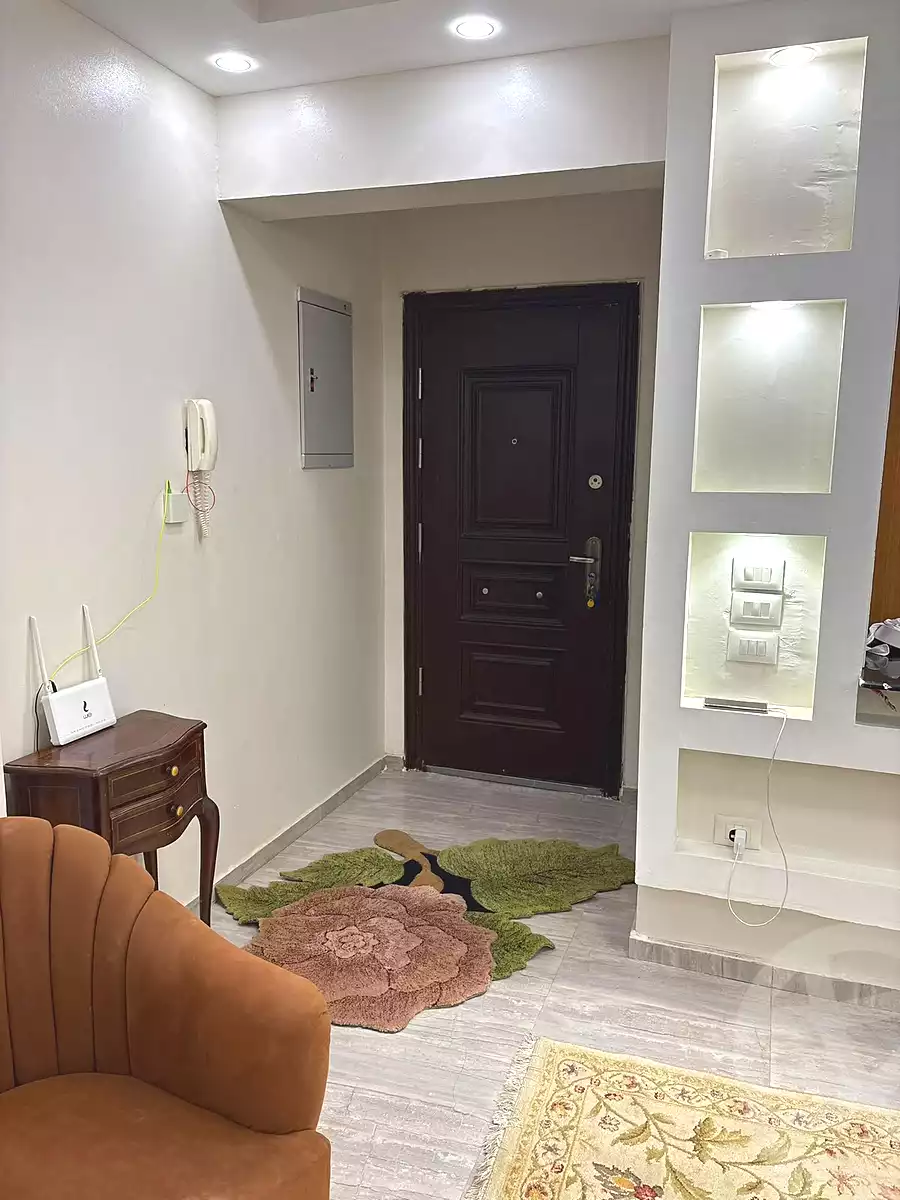 https://aqarmap.com.eg/en/listing/7134412-for-rent-cairo-6th-of-october-compounds-jn-ktwbr