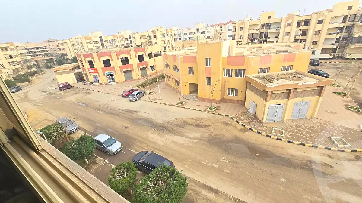https://aqarmap.com.eg/en/listing/7134427-for-sale-cairo-new-cairo-compounds-la-rose