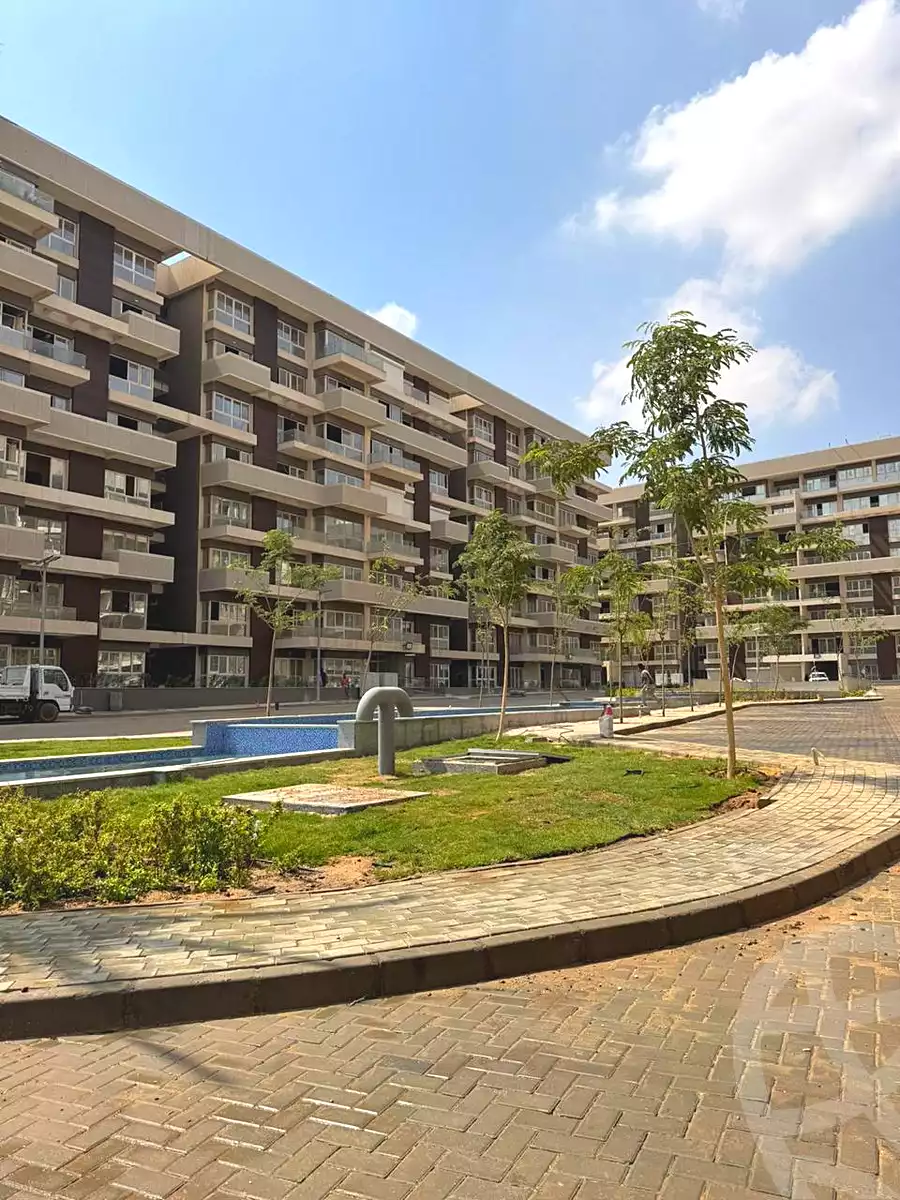 https://aqarmap.com.eg/en/listing/7134618-for-sale-cairo-new-administrative-capital-r7-scenario