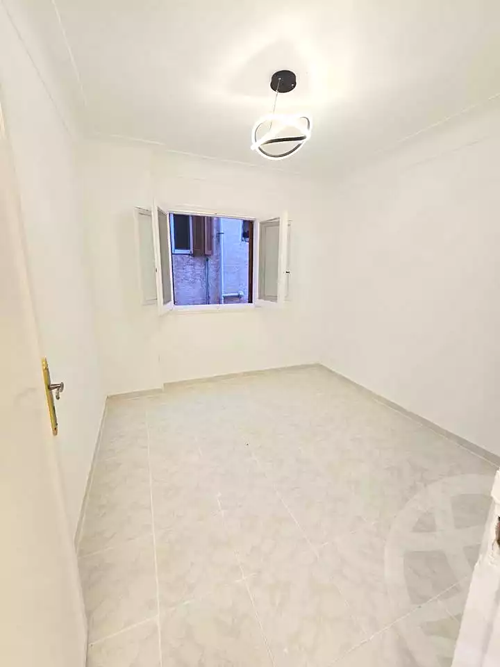 https://aqarmap.com.eg/en/listing/7134780-for-sale-alexandria-al-agamy-shataa-el-nakheel