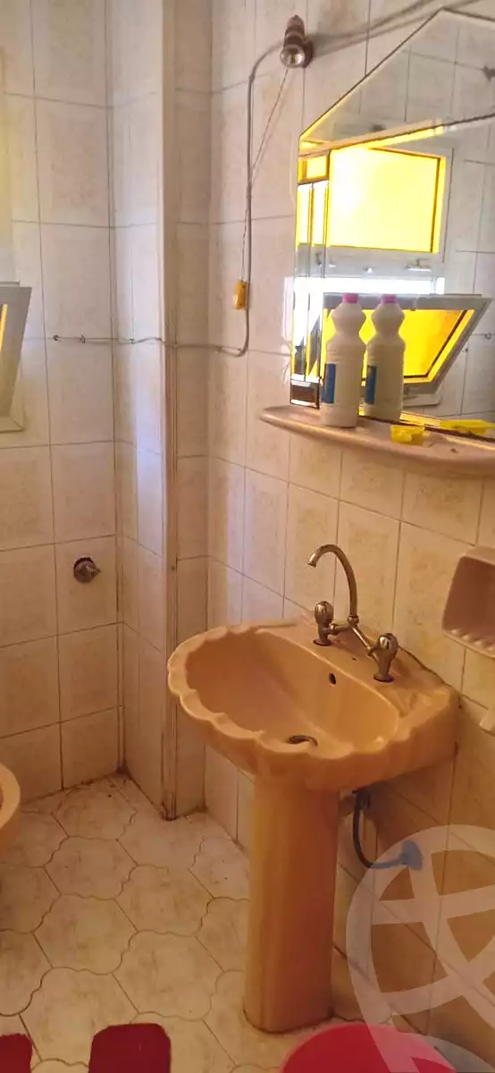 https://aqarmap.com.eg/ar/listing/7135013-for-sale-alexandria-al-agamy-lbytsh-shahr-al-assal-st