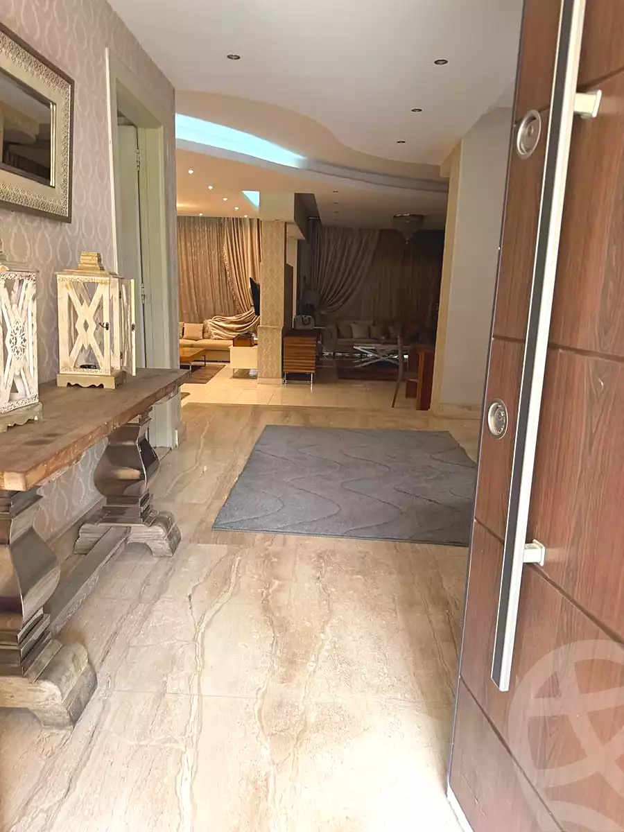 https://aqarmap.com.eg/ar/listing/7135349-for-sale-cairo-el-sheikh-zayed-city-compounds-greens